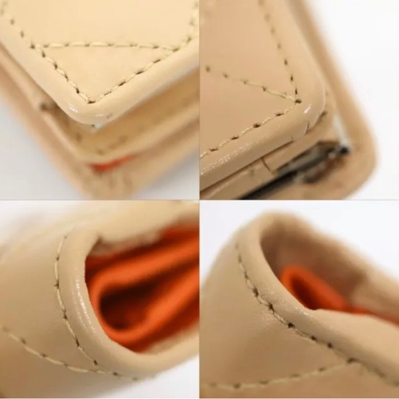 Chanel Bifold Kisslock Wallet- Camben Line- Patent Leather - Picture 5 of 9